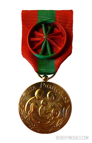 The Medal of the French Family - French Medals, Badges & Awards Interwars