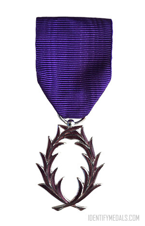 The Order of Academic Palms - French Medals, Badges & Awards Pre-WW1