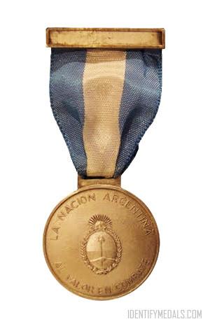 Military Medals Argentina - The Argentine Nation to the Valour in Combat Medal