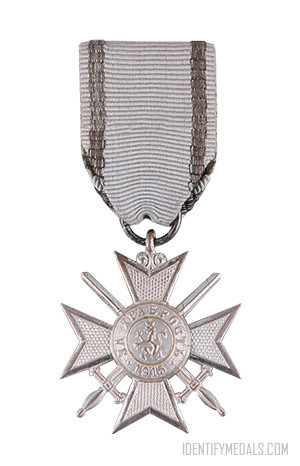 Bulgarian Medals: The Soldier Cross for Bravery