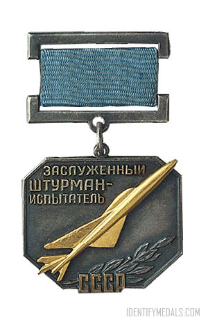 USSR Post-WW2 Medals: The Honored Test Navigator of the USSR