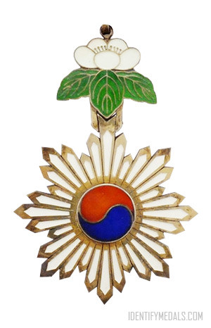 Medals of the Korean Empire: The Order of Taeguk or Order of the National Crest