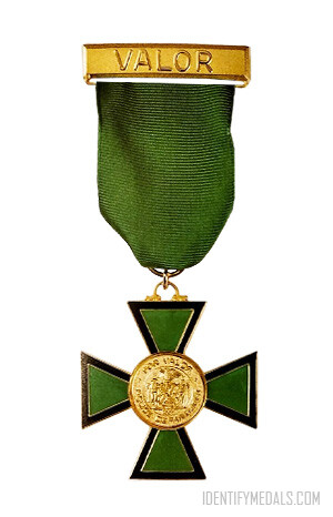 The New York City Police Department Combat Cross - American Awards