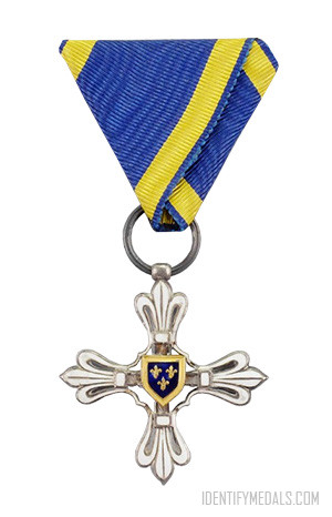 The Civil Merit Order Of St. Louis - Italy and Parma Medals & Orders