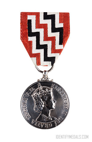 The New Zealand Queen's Service Medal - New Zealand Awards