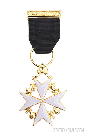 The Masonic Knights of Malta Jewel - Masonic Medals & Jewels